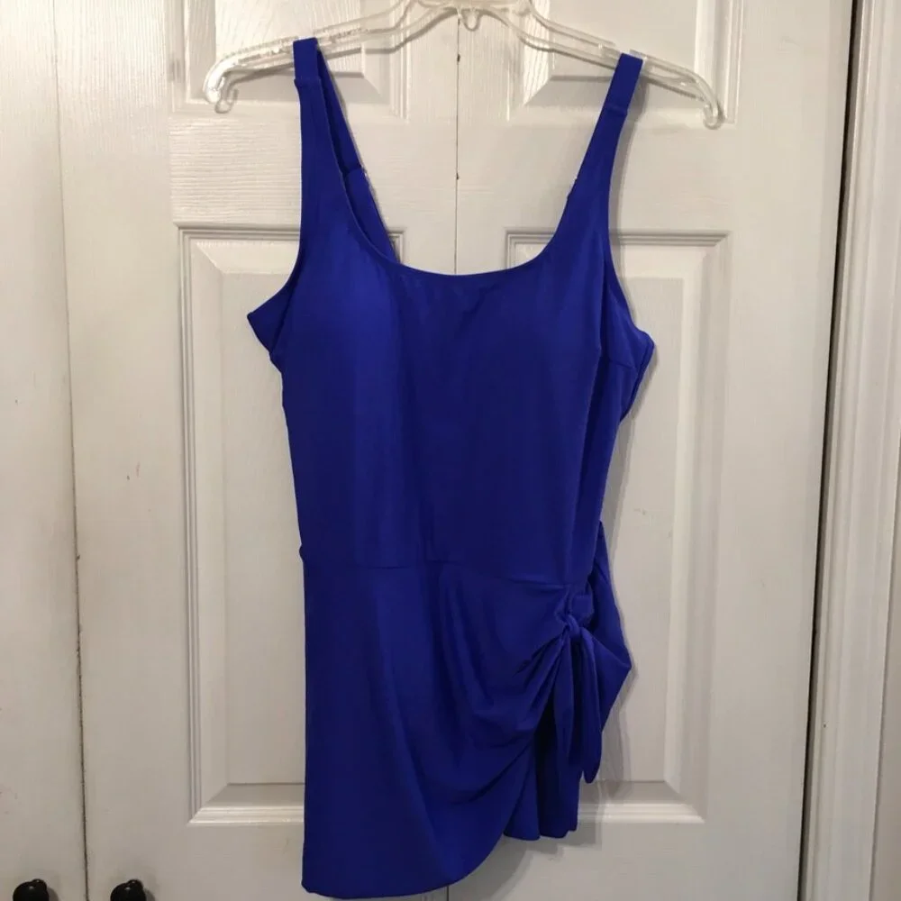 Women's One-Piece Swimdress NWOT - Picture 1 of 7